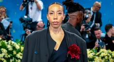Smithsonian Challenges Amy Sherald’s Trans Liberty Artwork