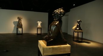 Full of Mystery and Beauty! Solo Exhibition by Iranian Painter in Hanoi Becomes International Highlight!