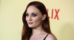 Sophie Turner arrives at the premiere of Netflix's "Do Revenge" at the Vine TUDUM Theater in Los Angeles, California, Wednesday, September 14, 2022.